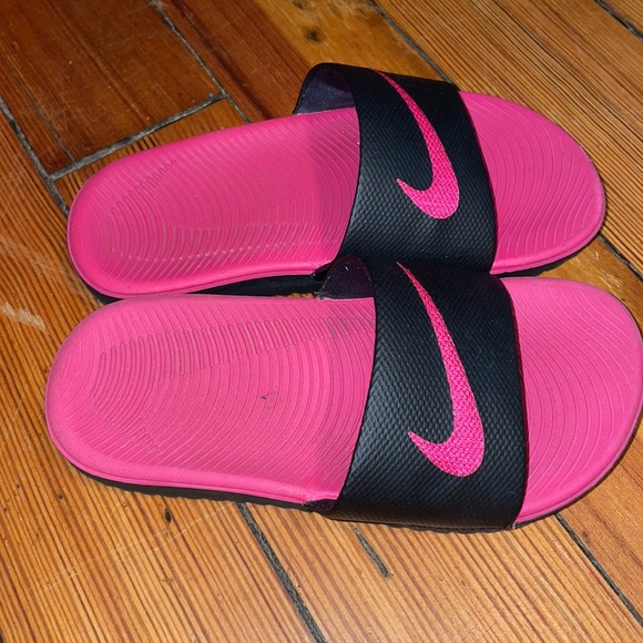 Slides - Picture 3 of 5